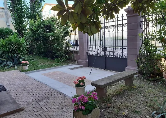 Magnolia Park فندق مبيت وإفطار 3*